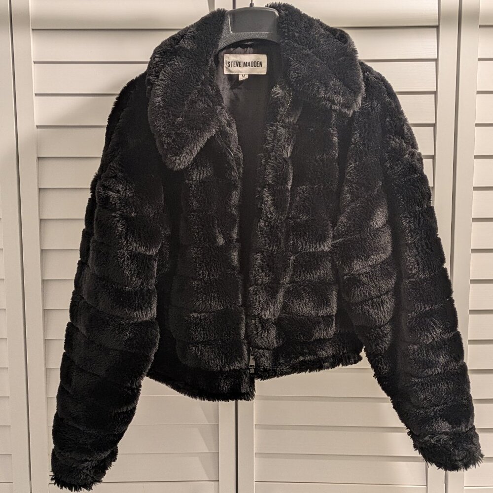Black Steve Madden Faux Fur Cropped Puffer Jacket